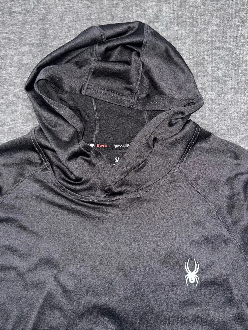 Spyder Swim Rash Guard Hoodie UPF 30+ Performance Sun Shirt Black Small - Picture 2 of 8